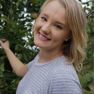 Meet your Posher, Deanna